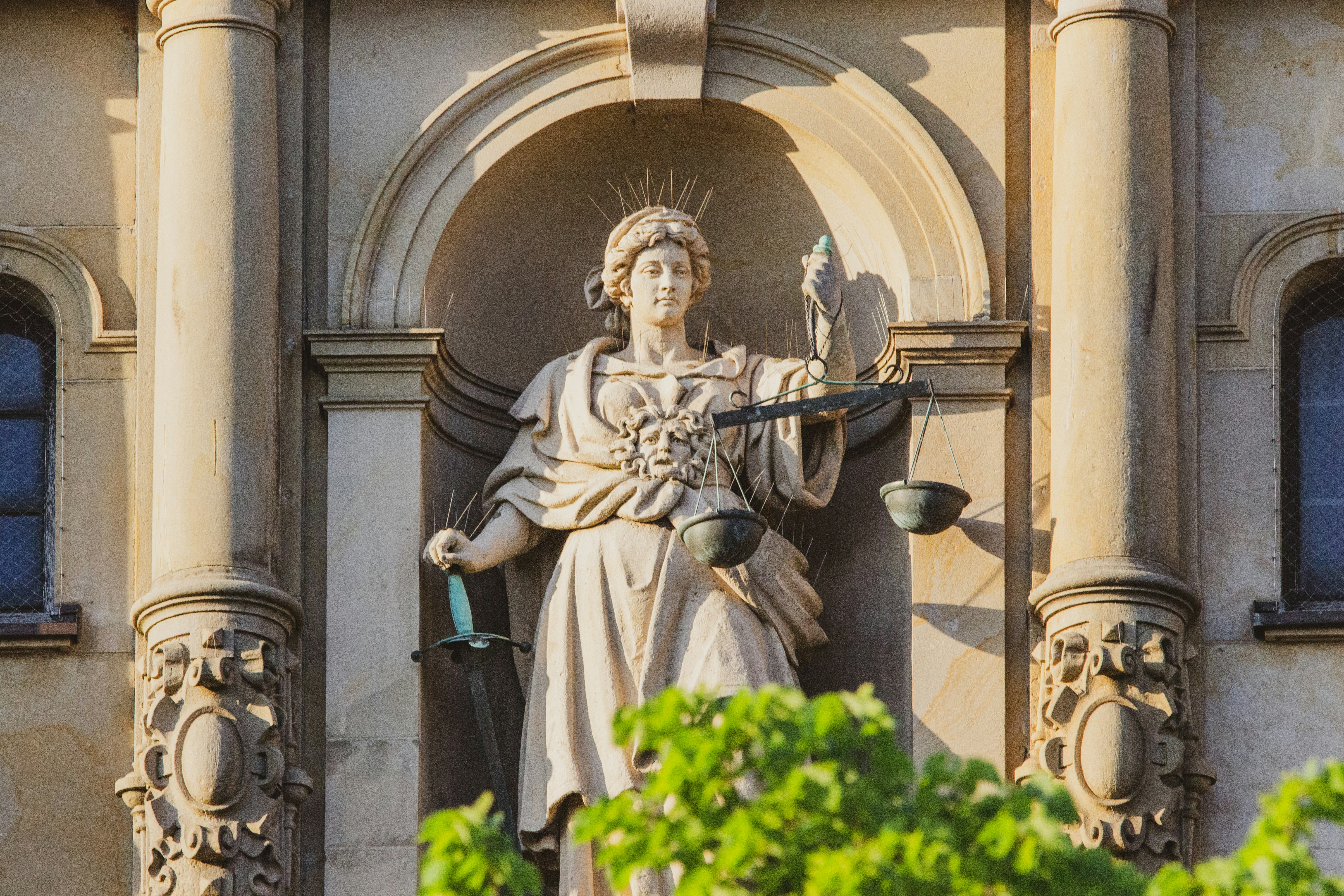 Ethics & Corporate Responsibility